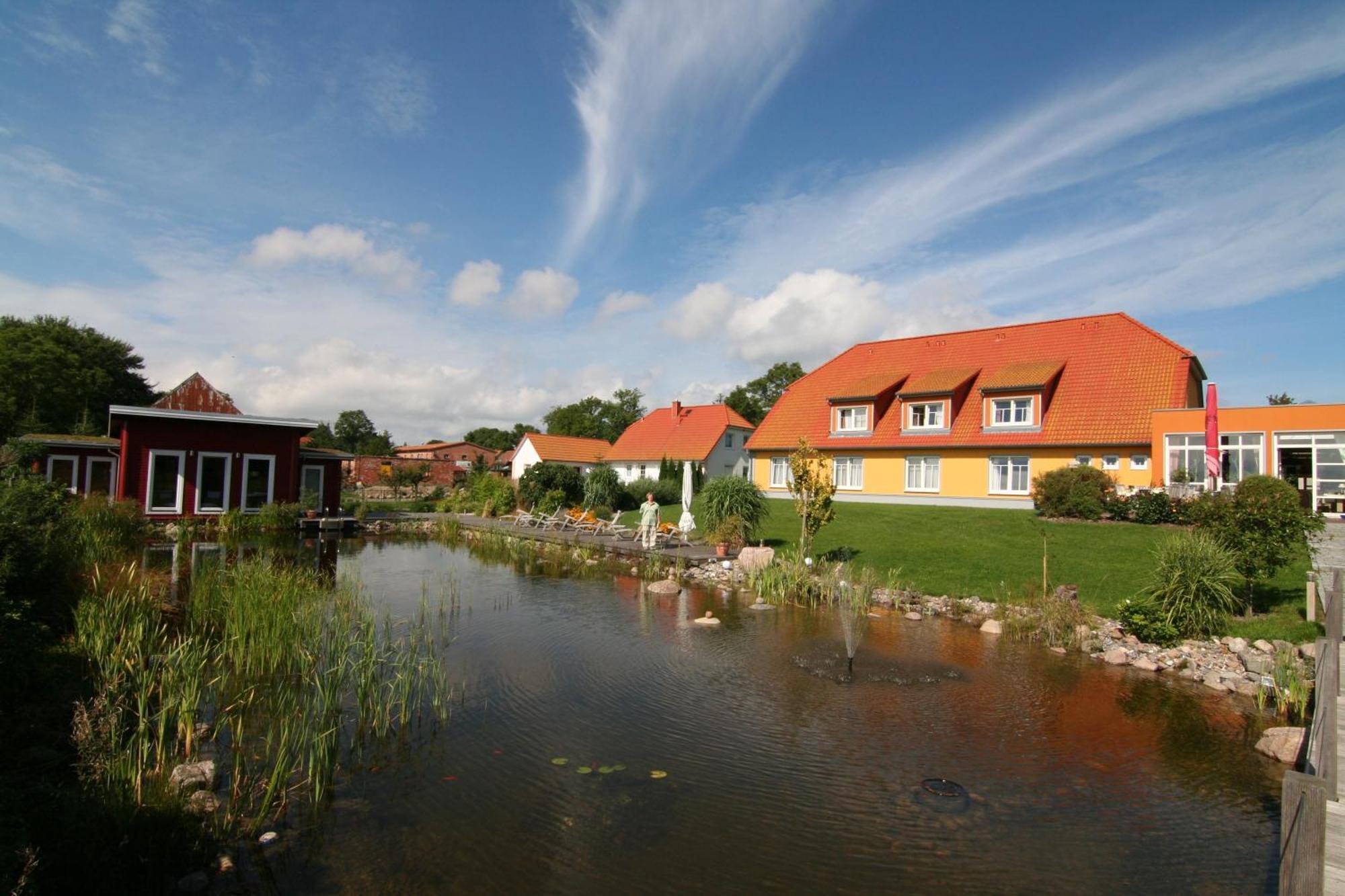 Hotel & Restaurant Zum Kap Arkona Putgarten Exterior foto